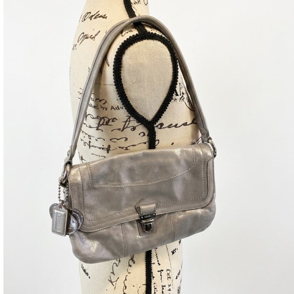Coach Flap Shoulder Bag Metallic Silver Leather Silver Hardware Y2K Excellent